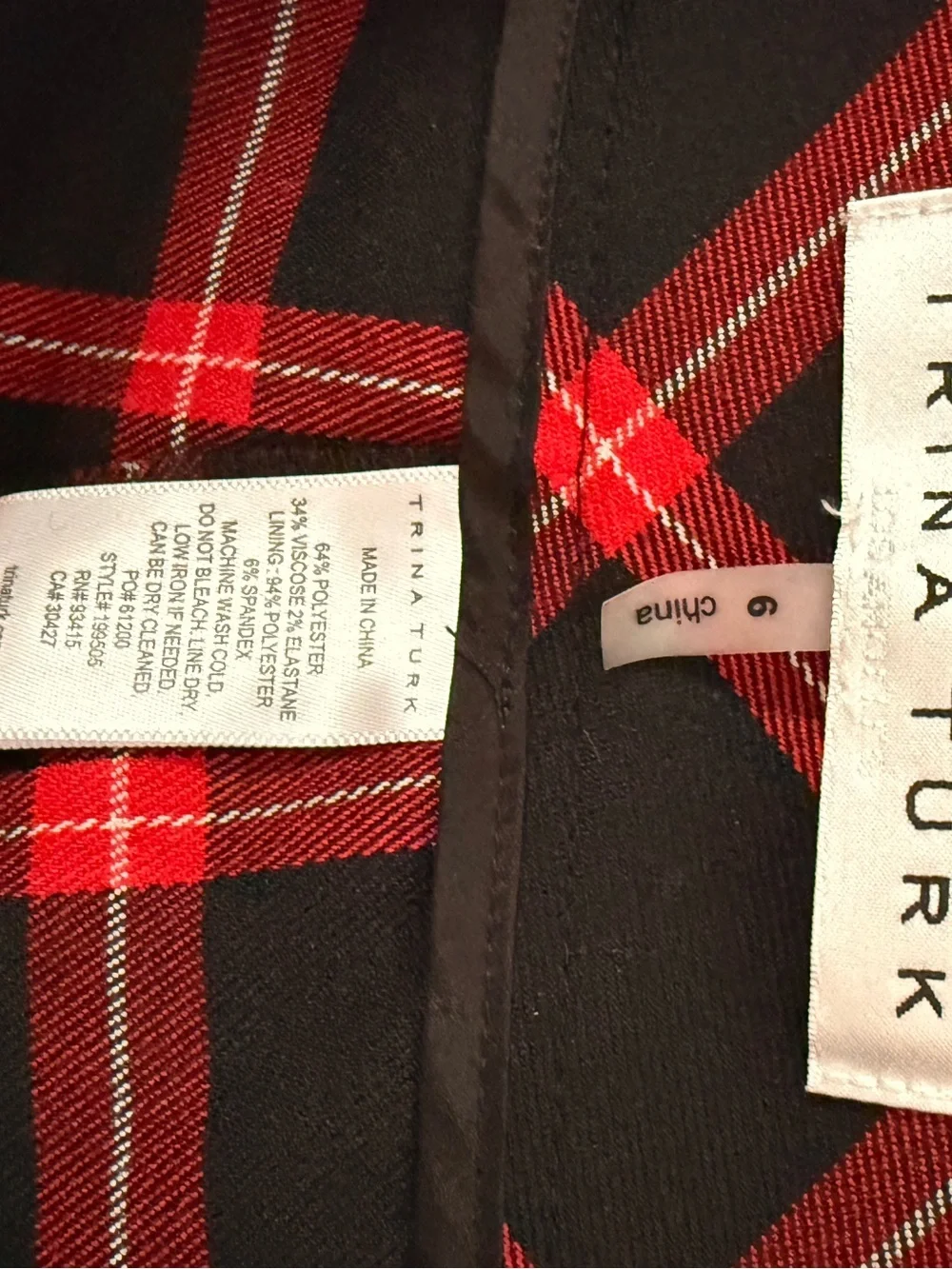 Trina Turk Red Black Plaid Cropped Ankle Pants Size 6 Career Holiday Preppy Chic